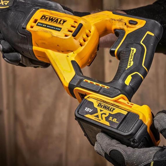 Пила шабельна акумуляторна 18В DeWALT DCS382N | Зображення 5