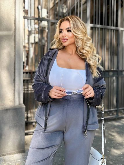 Женский велюровый спортивный костюм больших размеров штаны палаццо МТ317 цвет серый, размер 50/52 | Зображення 1