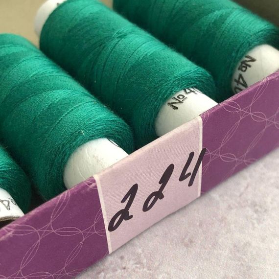 224 Нитки в котушках, для шиття 100% поліестер 40/2 (боб 200м) | Зображення 2
