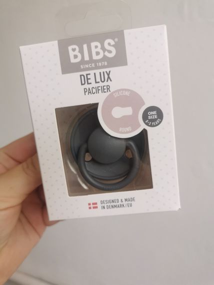 Соска пипка Bibs De Lux Silicone Iron 0-36 міс силіконова | Зображення 1