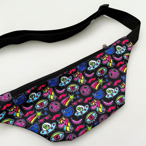 Сумка поясная бананка 4Profi с принтом "Stickers" с одним отделением 18286 | Зображення 2