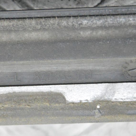 Накладка передніх дверей нижня ліва Audi A2 8Z 1999-2005 Молдинг передніх лівих дверей Ауді а2 8з 8Z0854939 | Зображення 4