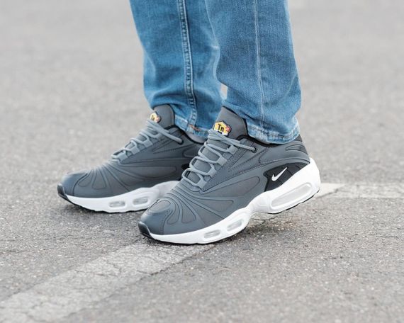 Кросівки Nike Air Max Plus TN Grey | Зображення 8