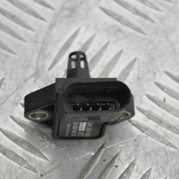 Датчик тиску наддуву VW Volkswagen CC Passat Golf Tiguan Sharan бензин Фольксваген Пассат Гольф 038906051D | Зображення 2