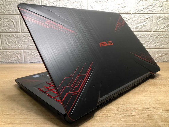 Ігровий Ноутбук Asus TUF FX504 + I5-8300H + GTX 1050 + 1 TB HDD | Зображення 2