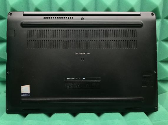 Ультрабук Dell Latitude 7390 / 13.3" IPS / Intel Core i5-8250U (4(8) ядра по 1.6-3.4GHz) / 8GB DDR4 / 128GB SSD / UHD Graphics 620 / WebCam / USB 3.1 / HDMI / Win 10 б/у | Зображення 5