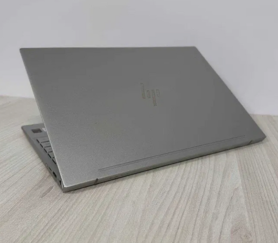 Ноутбукo HP Envy 13-aq1013dx 4K Touch i7 1065G7 8 GB SSD 512GB Iris Plus  Б/В | Зображення 5