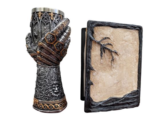 Подарунковий набір Келих 3D Рука з Левом і Блокнот 3D «Тінь Ворона» | Зображення 1