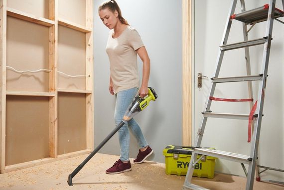 Пылесос аккумуляторный Ryobi ONE+ RHV18F-0 18В 34Вт 6.5кПа контейнер 0.6л HEPA11 0.95кг с насадками без АКБ и ЗУ 5133005656 | Зображення 1