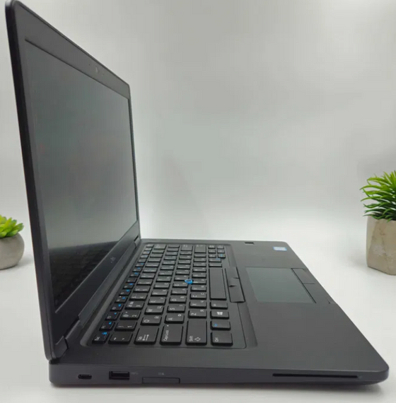 Ноутбук Dell Latitude 5490 14''IPS/i5-8350U/16GB/256GB Б/В | Зображення 2