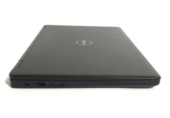 Ігровий ноутбук Dell Latitude 5580 / 15,6" (1920x1080) IPS / Intel Core i5-7440HQ (4 ядра по 2,8 - 3,8 ГГц) / 8 ГБ DDR4 / 256 ГБ SSD / nVidia GeForce 940MX, 2 ГБ GDDR5, 64-біт / Веб-камера б/в | Зображення 3