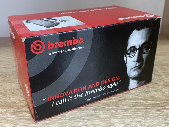 Колодки тормозные передние дисковые BREMBO, P83102 | Зображення 3