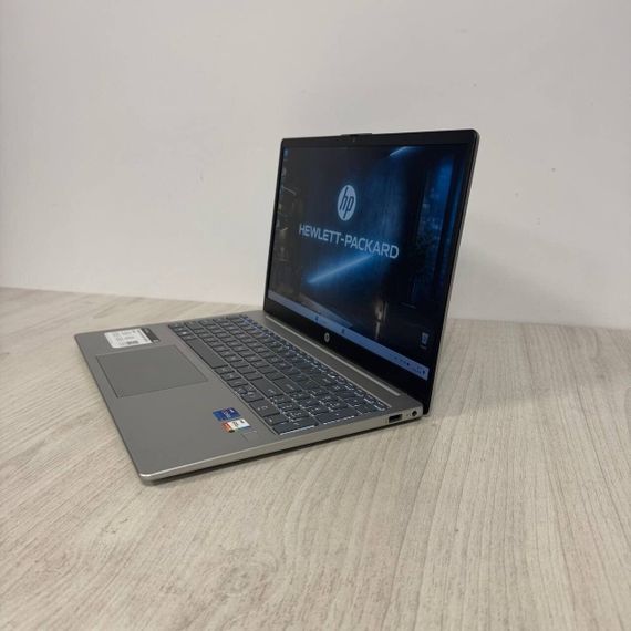 Ультрабук Б-класс HP 15-fd0182wm / 15.6" (1920x1080) IPS / Intel Core i7-1355U (10 (12) ядер по 3.7 - 5.0 GHz) / 16 GB DDR4 / 1000 GB SSD / Intel Iris Xe Graphics / WebCam б/у | Зображення 6