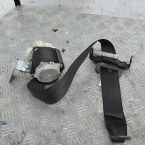 Ремінь безпеки заднього сидіння Nissan Navara D40 2005-2010 лівий ремінь задній Ніссан L071501