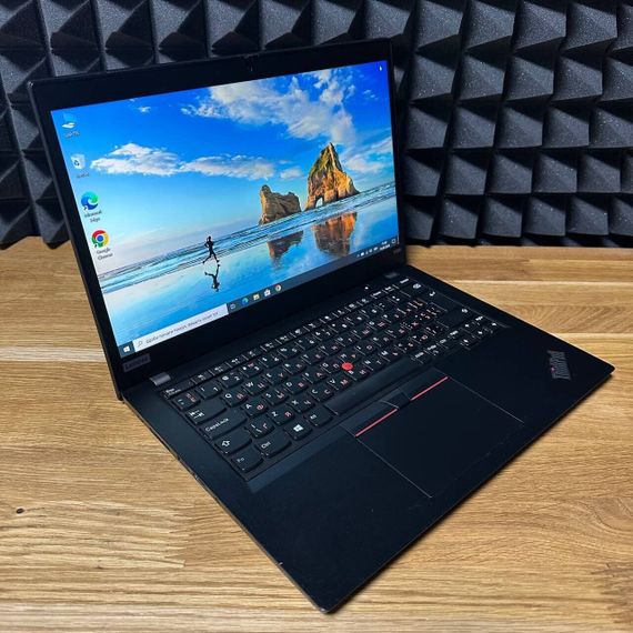 Ультрабук Б-клас Lenovo ThinkPad Х395 / 13.3" (1920x1080) TN / AMD Ryzen 5 PRO 3500U (4 (8) ядра по 2.1 - 3.7 GHz) / 8 GB DDR4 / 256 GB SSD / AMD Radeon Vega 8 Graphics / WebCam б/в | Зображення 2