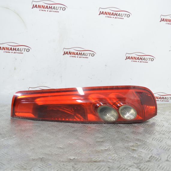 Ліхтар задній правий 3-х дверний Ford Fiesta Mk6 2002-2008 фара задня Форд Фієста 6S61-13404-B / 6S6113404B