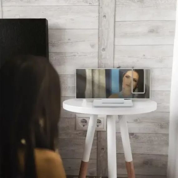 Дзеркальний годинник з проектором часу 3618LP настільний електронний з будильником, календарем та вбудованим термометром ∙ Зелене | Зображення 3