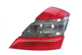 Ліхтар задній Mercedes Benz S-class W221 05-13 R  1037002