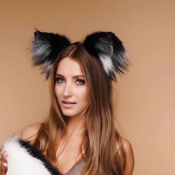 Пухнасті лисячі вушка сріблястого кольору OKOVA sexstyle | Зображення 4