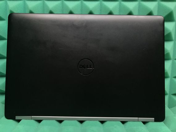 Ноутбук Б-класс Dell Latitude E5570 / 15.6" (1920x1080) IPS / Intel Core i5-6300U (2 (4) ядра по 2.4 - 3.0 GHz) / 8 GB DDR4 / 240 GB SSD / Intel HD Graphics 520 / WebCam / HDMI / Windows 10 б/у | Зображення 7