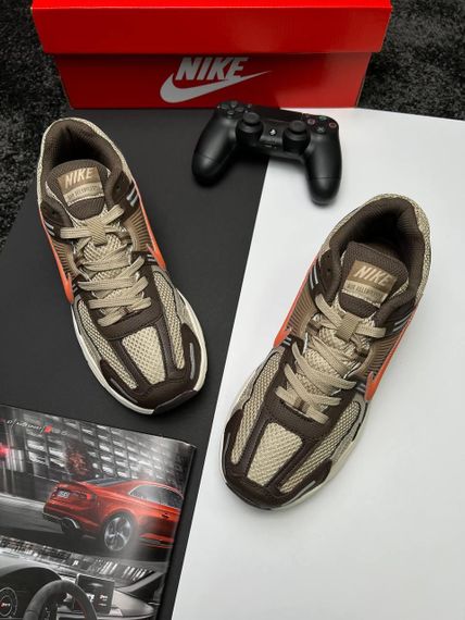 Кросівки чоловічі Vomero 5 New Brown Orange , В'єтнам | Зображення 2