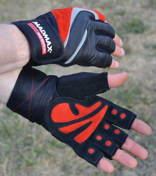 Рукавички для фітнесу MadMax MFG-568 Extreme 2nd edition Black/Red S | Зображення 6