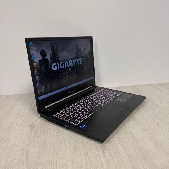 Игровой ноутбук Gigabyte G5 GD / 15.6" (1920x1080) IPS / Intel Core i5-11400H (6 (12) ядер по 2.7 - 4.5 GHz) / 16 GB DDR4 / 512 GB SSD M.2 / nVidia GeForce RTX 3050, 4 GB GDDR6, 128-bit / WebCam б/у | Зображення 4