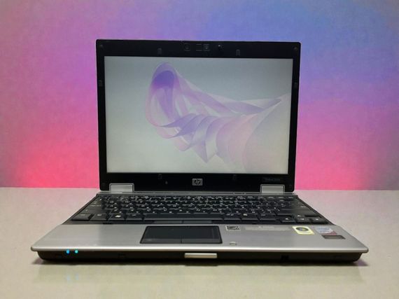 Нетбук HP EliteBook 2530p / 12.1" (1280x800) TN / Intel Core 2 Duo SL9400 (2 ядра по 1.86 GHz) / 4 GB DDR2 / 120 GB SSD / Intel GMA X4500 Graphics / WebCam б/у | Зображення 1