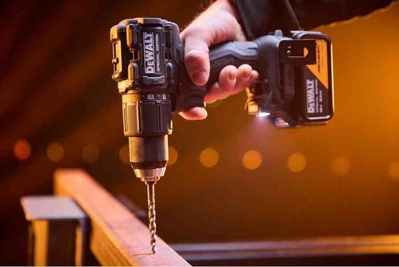 Набор из двух инструментов аккумуляторных бесщеточных McLaren F1 TEAM SPECIAL EDITION DeWALT DCK2222MP2T | Зображення 6