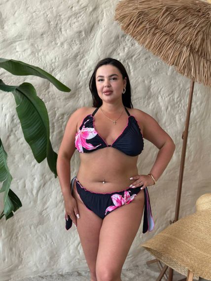 Купальник PLUS SIZE оригінального крою із квітами та яскравими деталями | Зображення 5