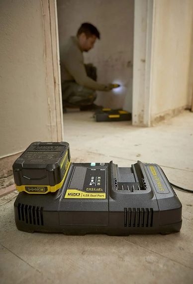 Зарядний пристрій на 2 акумулятора Stanley FATMAX SFMCB24 | Зображення 3