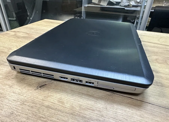 Ноутбук Dell Latitude 5530 15.6" HD intel core i5 3210M 4Gb SSD 128Gb  Б/У | Зображення 5