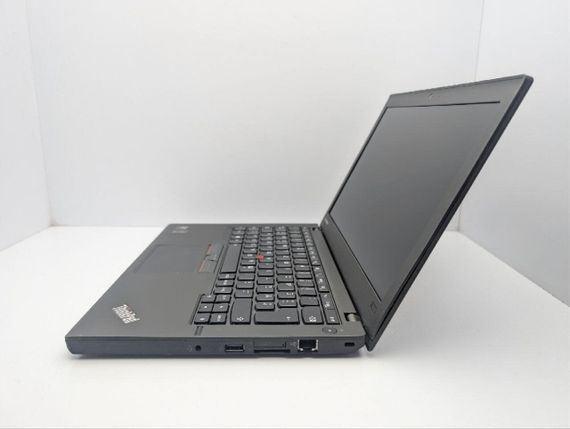 Нетбук Lenovo ThinkPad X250 / 12.5" (1366x768) TN / Intel Core i5-5300U (2 (4) ядра по 2.3 - 2.9 GHz) / 8 GB DDR3 / 500 GB HDD / Intel HD Graphics 5500 / WebCam б/в | Зображення 4