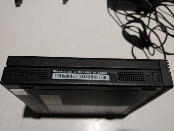 Неттоп Lenovo Thinkcentre m75q Gen2 USFF / AMD Ryzen 3 PRO 5350GE (4 (8) ядер по 3.6 - 4.2 GHz) / 8 GB DDR4 / 256 GB SSD / AMD RX Vega 6 / USB 3.1 / Windows 11 / Блок живлення в комплекті б/в | Зображення 6