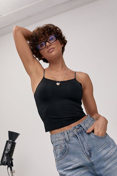 Короткий топ на бретелях із люрексу - чорний цвет, ONE SIZE (є розміри)