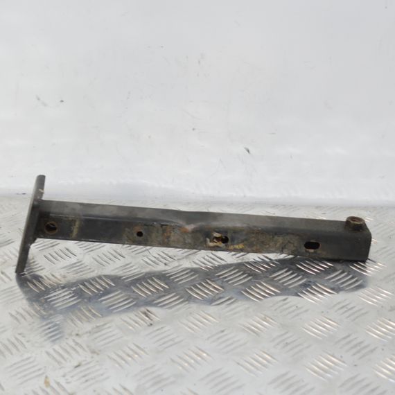 Кронштейн підсилювача переднього бампера правий Peugeot 207 2006-2014 Підсилювач бампера правий Пежо 207