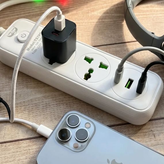 Мережевий фільтр живлення 2 м, 2 розетки + 2хUSB + 1хType-C, 2500Вт, WL-4/ Подовжувач з вимикачем | Зображення 1