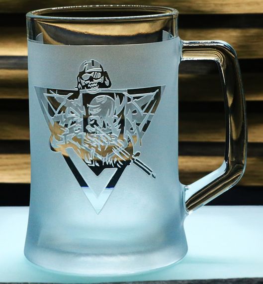 Пивний келих Call of Duty 670 мл з гравіюванням кружка для фаната CoD Подарунок з ігровою тематикою фанату шутерів | Зображення 5