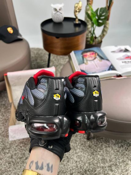 Кросівки Air Max Plus Grey Black Red , текстиль , В'єтнам 40 25.5 см | Зображення 3