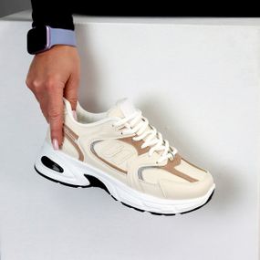 Повседневные модельные бежевые зимние кроссовки доступная цена