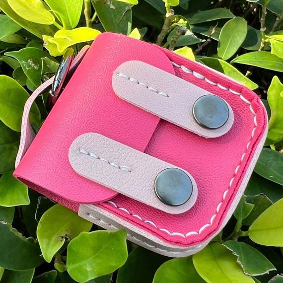 Шкіряний футляр Briefcase для навушників AirPods 1/2 Pink | Зображення 1