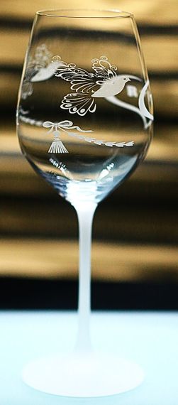 Винный бокал 480 мл Ты и Я с голубями свадебные фужеры подарок для пары | Зображення 1
