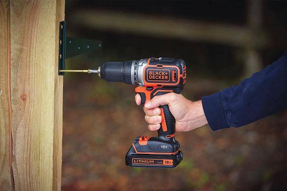Дрель-шуруповерт аккумуляторная бесщёточная BLACK+DECKER BL186KB | Зображення 2