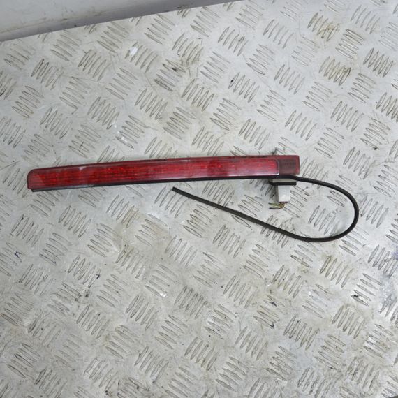 Стоп сигнал в ляду Mercedes E-Class W211 02-09 універсал Додатковий стоп сигнал Мерседес в211 A2118200256