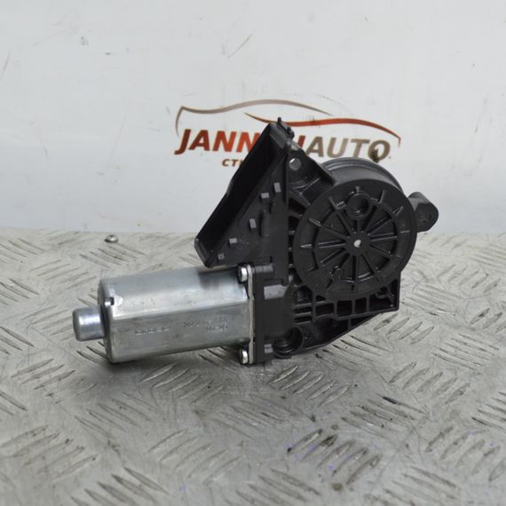 Моторчик склопідіймача передній правий Audi A4 b6 мотор скла Ауді а4 б6 0130821764 | Зображення 1