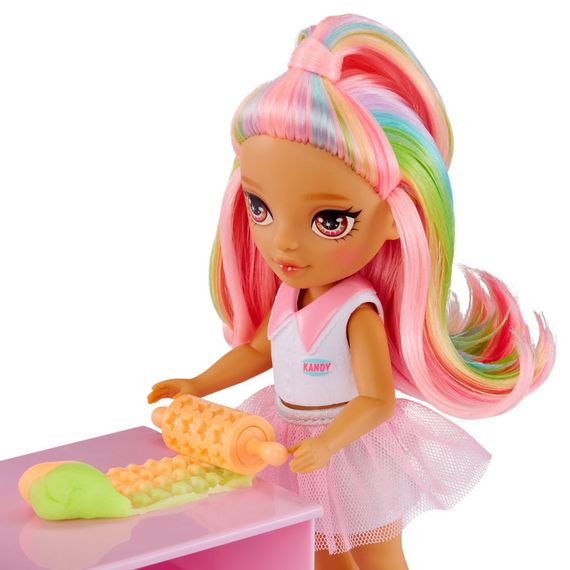 Игровой набор с куклой серии "Littles" Кондитерская Кэнди Rainbow High 522058 | Зображення 3