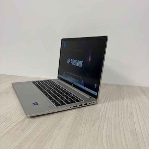 Ультрабук HP ProBook 455 G9 / 15.6" (1920x1080) IPS / AMD Ryzen 7 5825U (8 (16) ядер по 2.0 - 4.5 GHz) / 8 GB DDR4 / 256 GB SSD NVMe / AMD Radeon RX Vega 8 Graphics / WebCam б/у | Зображення 4