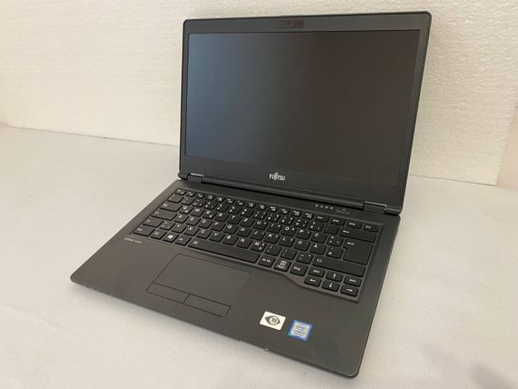 Ноутбук Fujitsu LifeBook U748 / 14" (1920x1080) IPS / Intel Core i5-7200U (2 (4) ядра по 2.5 - 3.1 GHz) / 12 GB DDR4 / 256 GB SSD / Intel HD Graphics 620 / WebCam б/в | Зображення 2