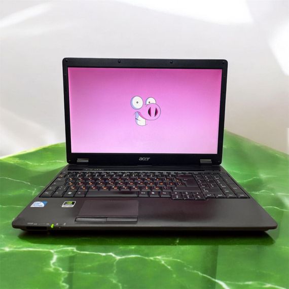 Ноутбук Б-клас Acer Extenza 5635zg / 15.6" (1366x768) TN / Intel Pentium T4500 (2 ядра по 2.3 GHz) / 8 GB DDR3 / 120 GB SSD / nVidia GeForce G105M, 512 MB GDDR3, 64-bit / Без АКБ б/в | Зображення 1