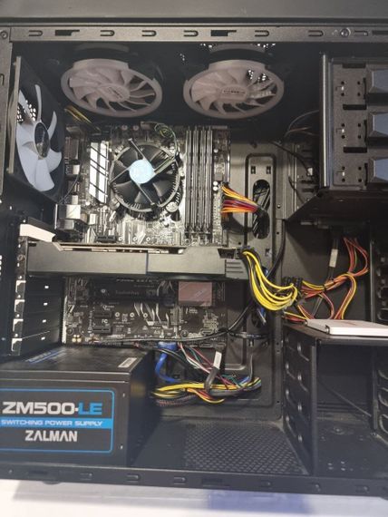 Ігровий ПК Zalman Z5 Plus Tower / Intel Core i5-6400 (4 ядра по 2.7 - 3.3 GHz) / 16 GB DDR4 / 256 GB SSD + 1000 GB HDD / AMD Radeon RX 470, 4 GB GDDR5, 256-bit / 500W б/в | Зображення 6